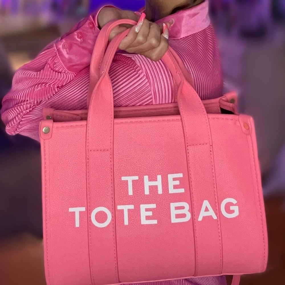 Tote bag